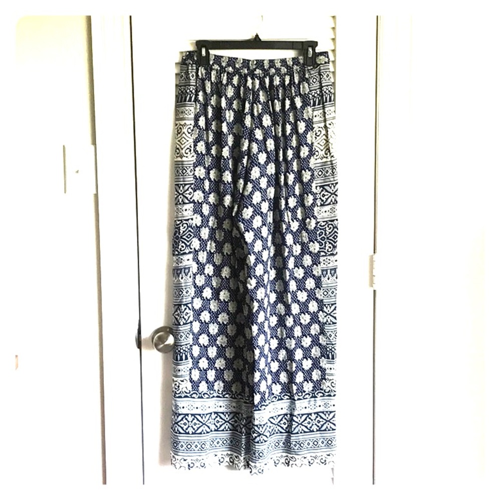 Wide legged pant